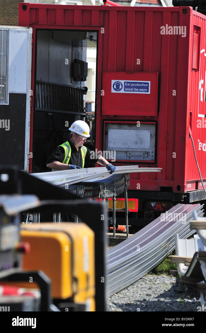 L'aluminium extrudé, matériaux de construction, de la machine portable,travail Banque D'Images