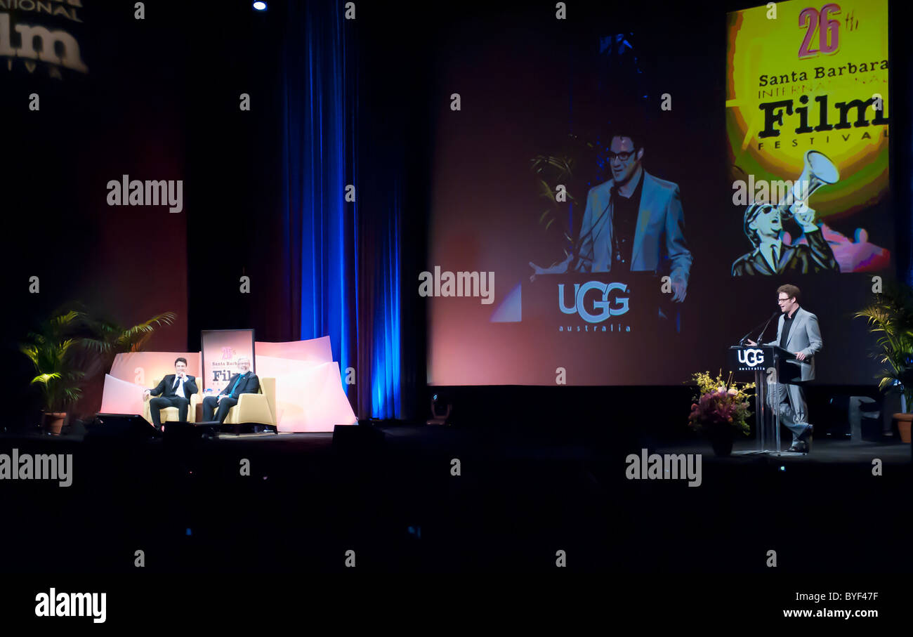 127 heures star, James Franco, sur scène avec le critique de cinéma Leonard Maltin, riant de Seth Rogen's tribute Banque D'Images