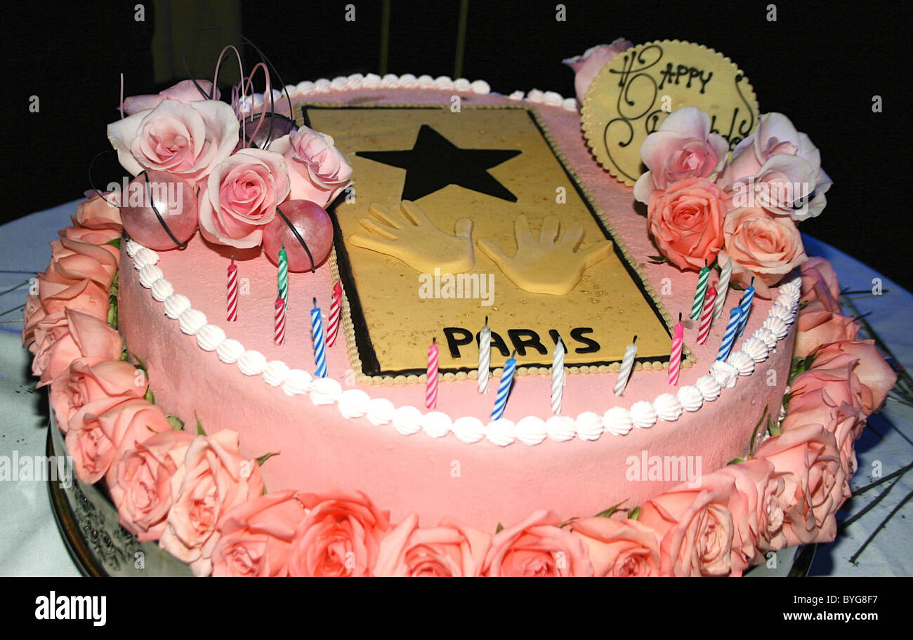 Le Gateau D Anniversaire De Paris Hilton Paris Hilton Fete Son Anniversaire A L Organisme Francais De Nuit Au Hard Rock Hotel Et Photo Stock Alamy Le Gateau D Anniversaire De Paris Hilton Paris Hilton Fete Son Anniversaire A L Organisme Francais De Nuit Au Hard Rock Hotel Et Photo Stock Alamy