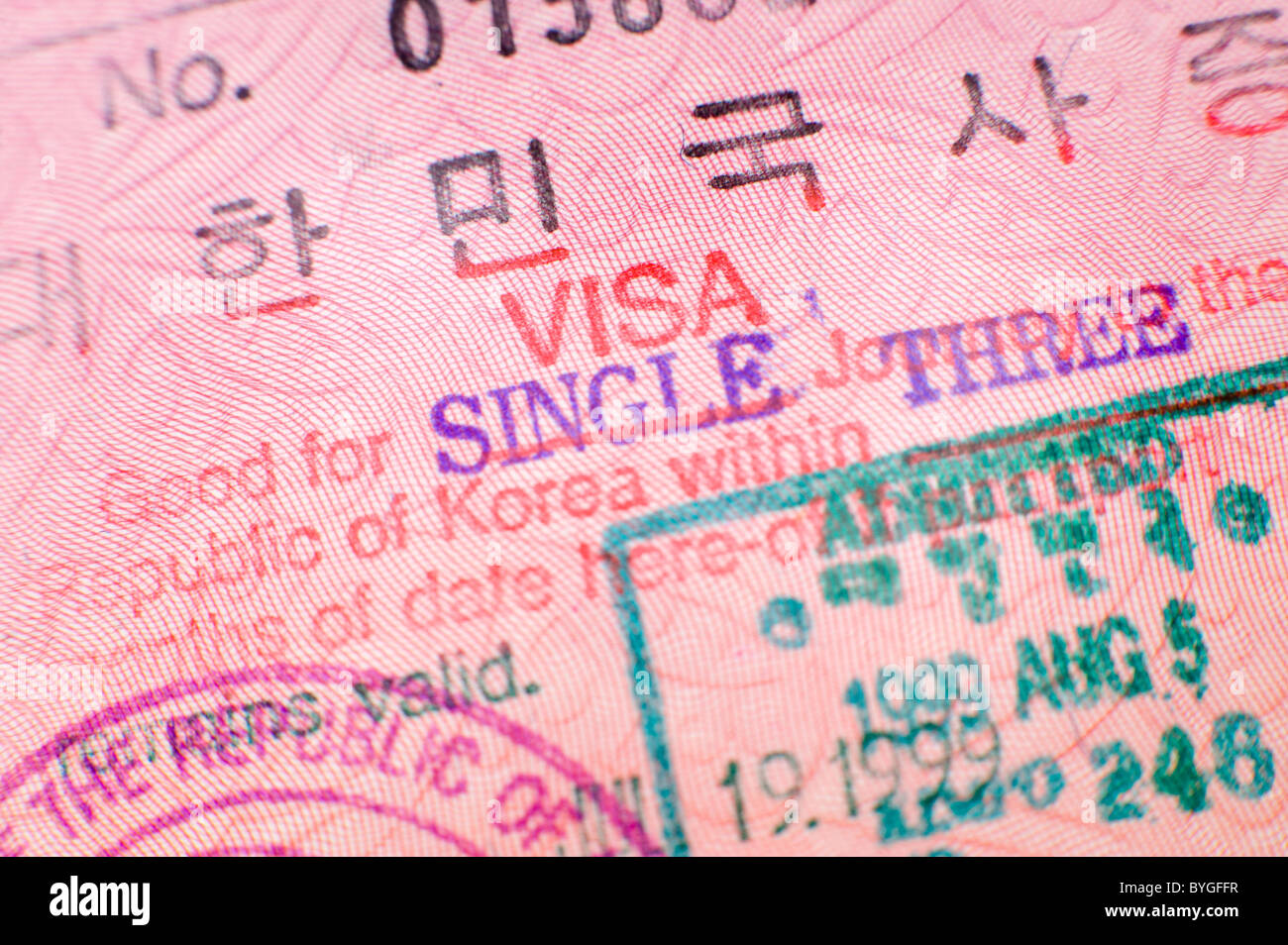 Un visa d'entrée en Corée du Sud dans un passeport Photo Stock - Alamy