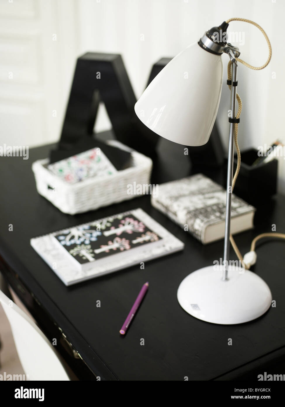 Le thème noir et blanc design moderne accueil bureau Banque D'Images