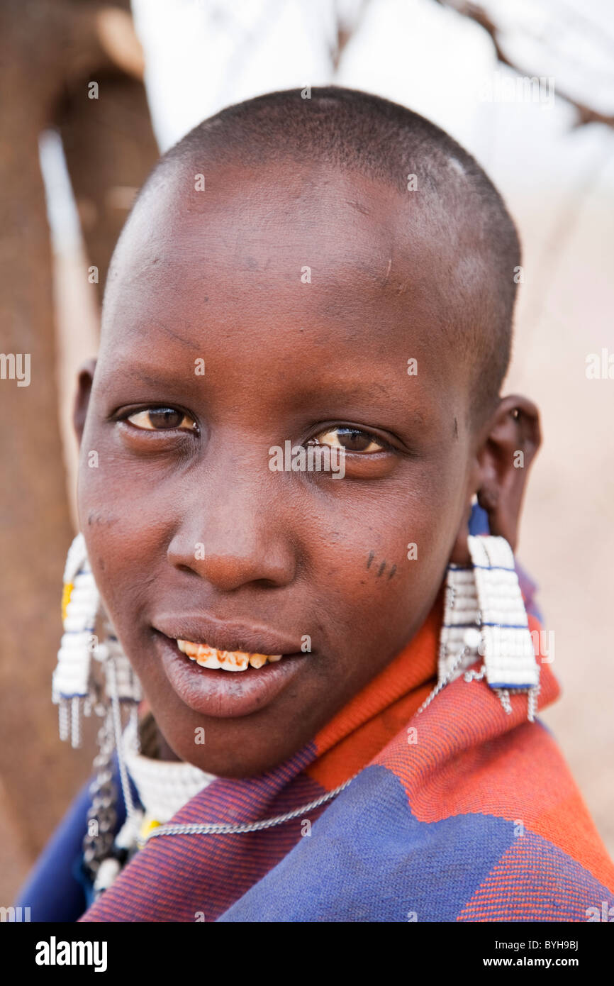Portrait de Maasai en Tanzanie du nord, l'Afrique Banque D'Images