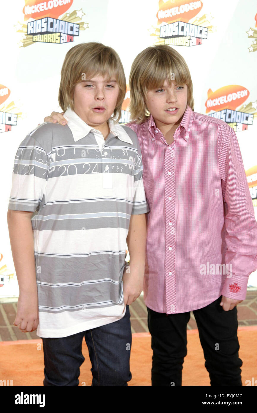 Dylan Sprouse et Cole Sprouse Nickelodeon's 20th Annual Kid's Choice Awards Pavillon Paley UCLA Los Angeles, Californie - Banque D'Images