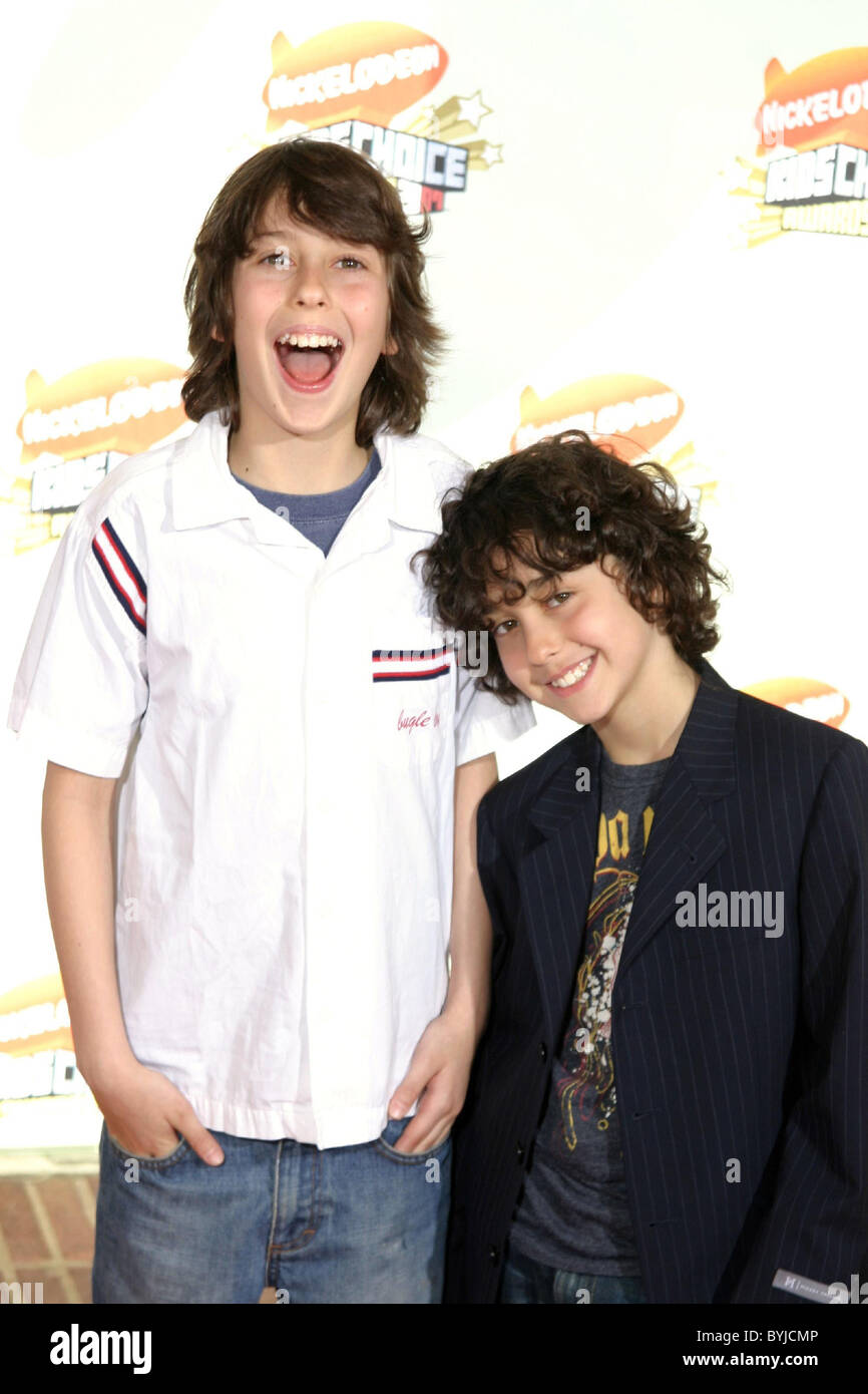 Alex wolff and nat wolff Banque de photographies et d’images à haute - Nat Wolff Net Worth – From Nickelodeon To Hollywood Paychecks