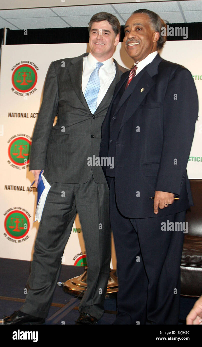 Sean Hannity et Rev Al Sharpton Débat sur la race en Amérique au 21e siècle au niveau national Action Network, New York City Banque D'Images