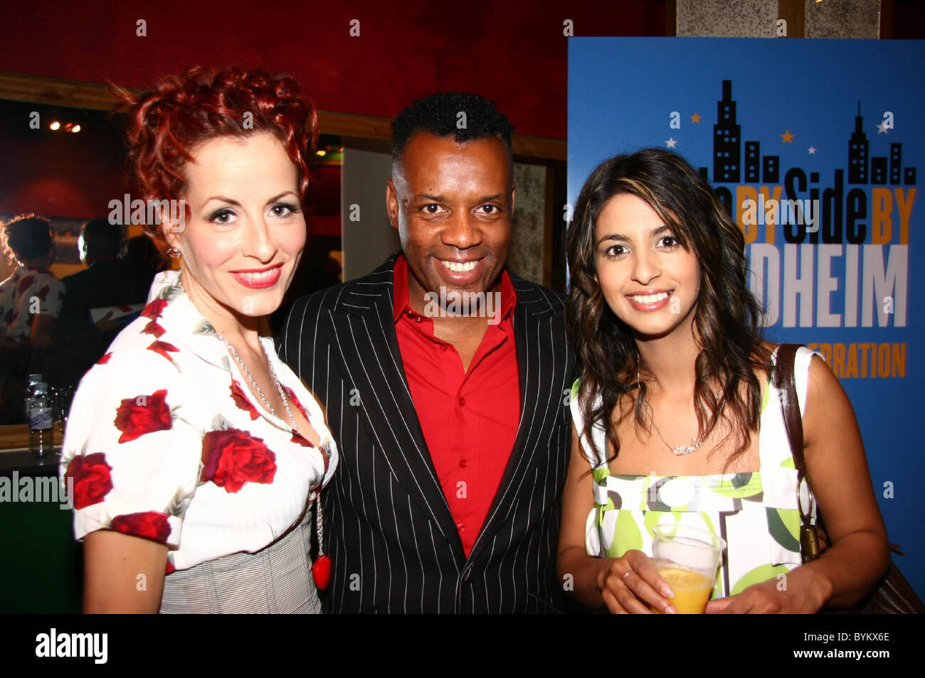 Carrie Grant, David Grant et Konnie Huq côte à côte par Sondheim aftershow party au lieu de Londres, Angleterre - 01.05.07 Mob : Banque D'Images