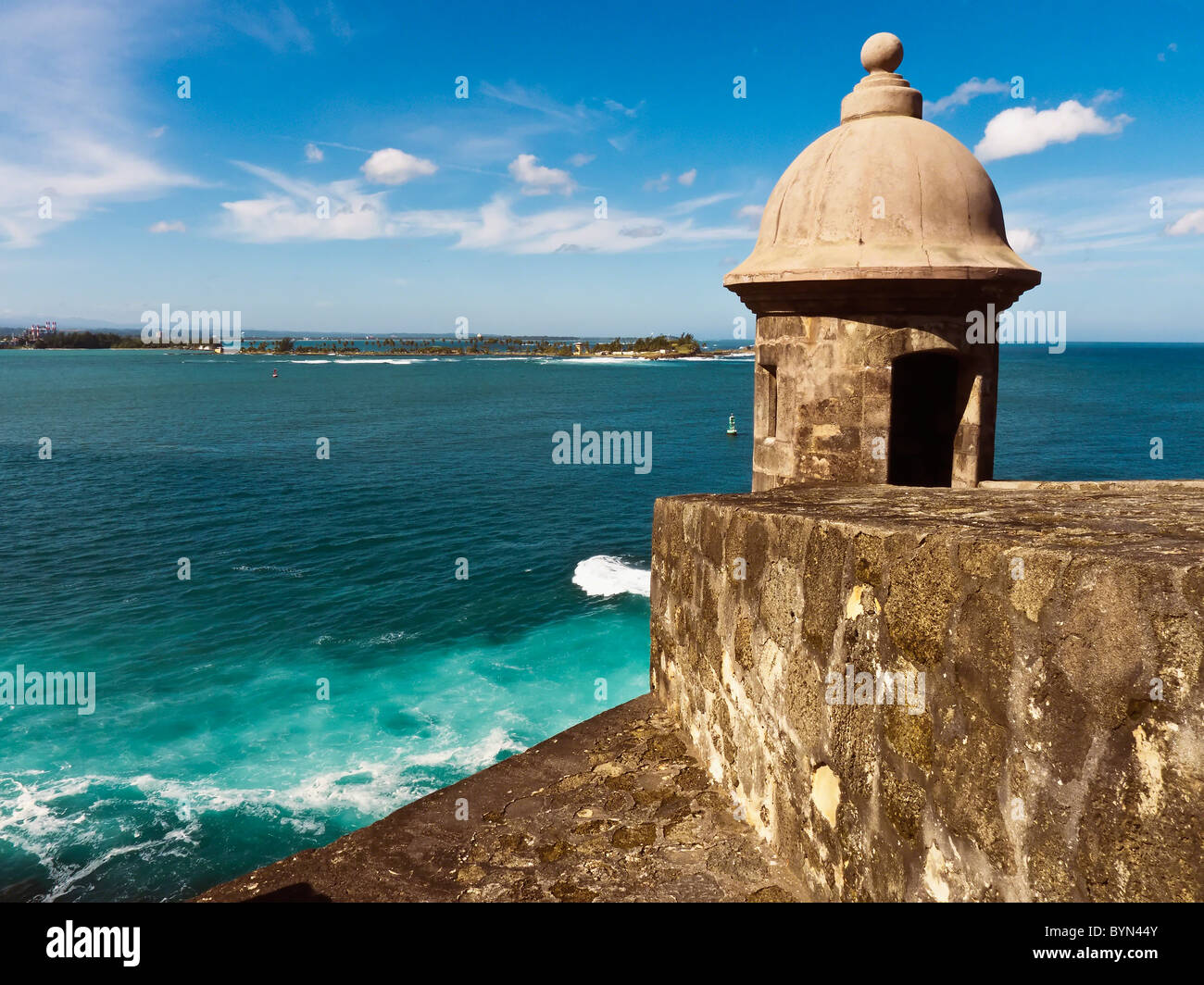 Baie de San Juan vue depuis le Fort El Morro, San Juan, Puerto Rico Banque D'Images