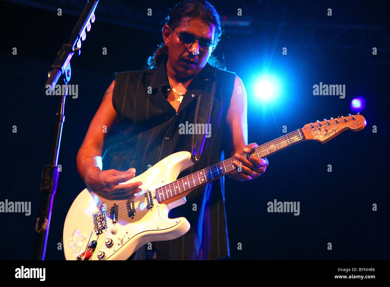 Henry Garza de Los Lonely Boys effectue au Stubb's Austin, Texas - 18.05.07 Banque D'Images