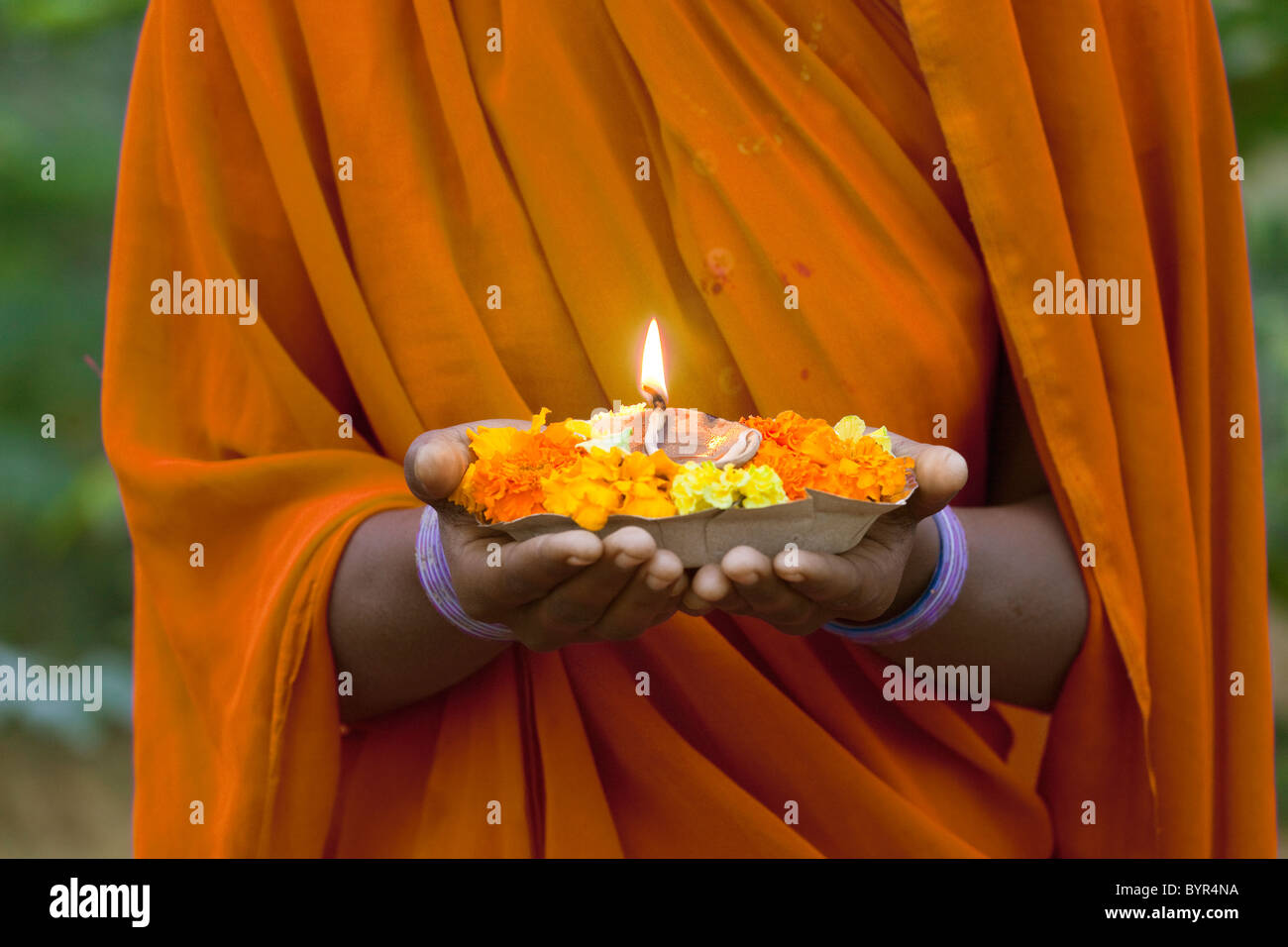Bougie prière Banque de photographies et d'images à haute résolution - Alamy