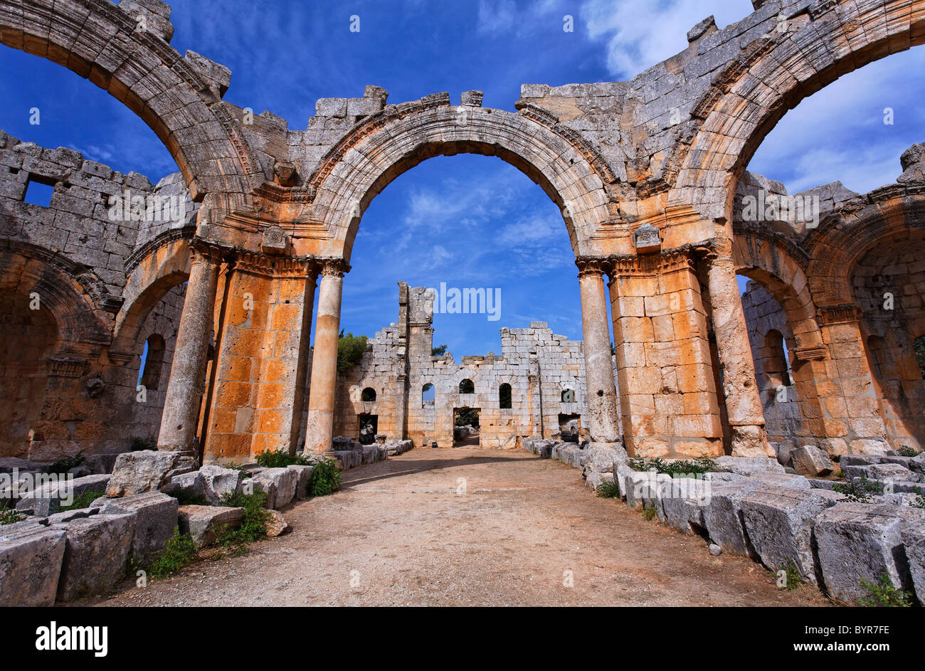 Les ruines de l'église de St Siméon, la Syrie Banque D'Images