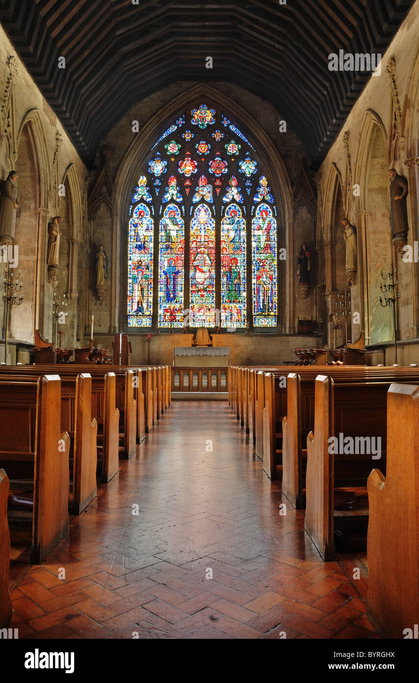 À l'intérieur de l'église St Etheldreda, Ely Place à Londres Banque D'Images