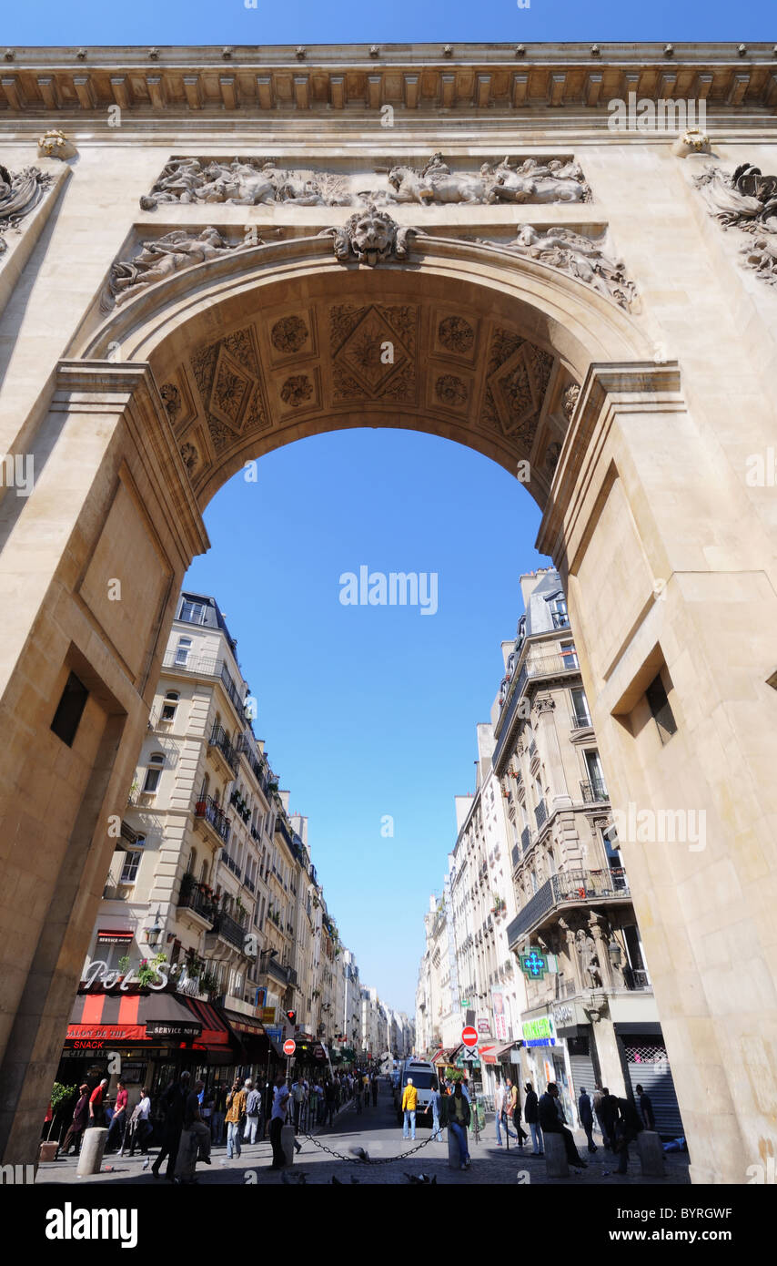 Paris porte st denis Banque de photographies et d’images à haute résolution Alamy