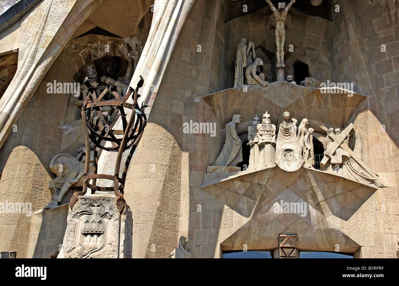 Sculptures de Gaudi. L'église Sagrada Familia. Barcelone, Espagne. Banque D'Images