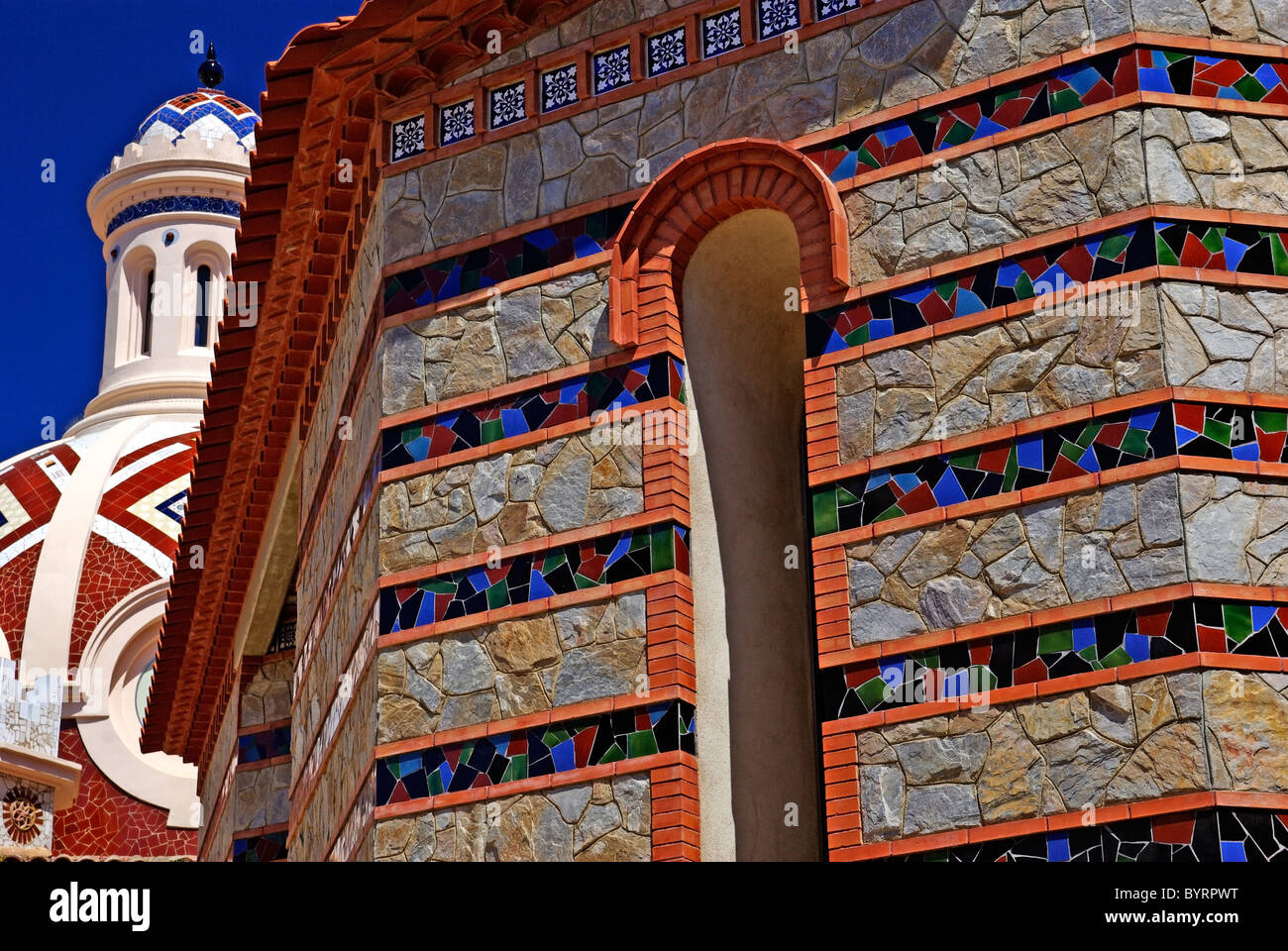 L'église avec une belle architecture et de l'ornement. Lloret de Mar, Costa Brava, Espagne. Banque D'Images