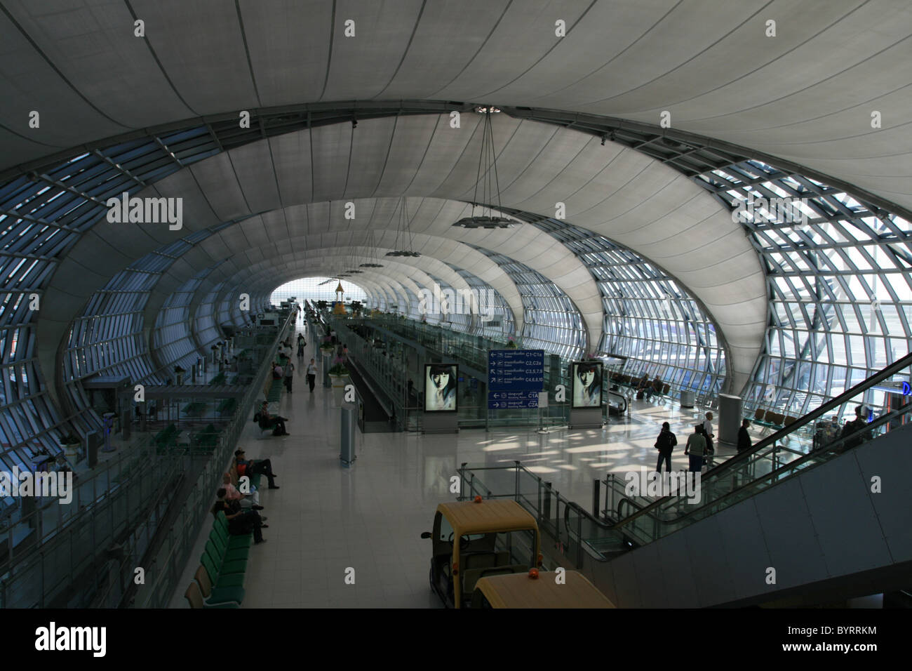 Intérieur de l'Aéroport International de Bangkok Banque D'Images
