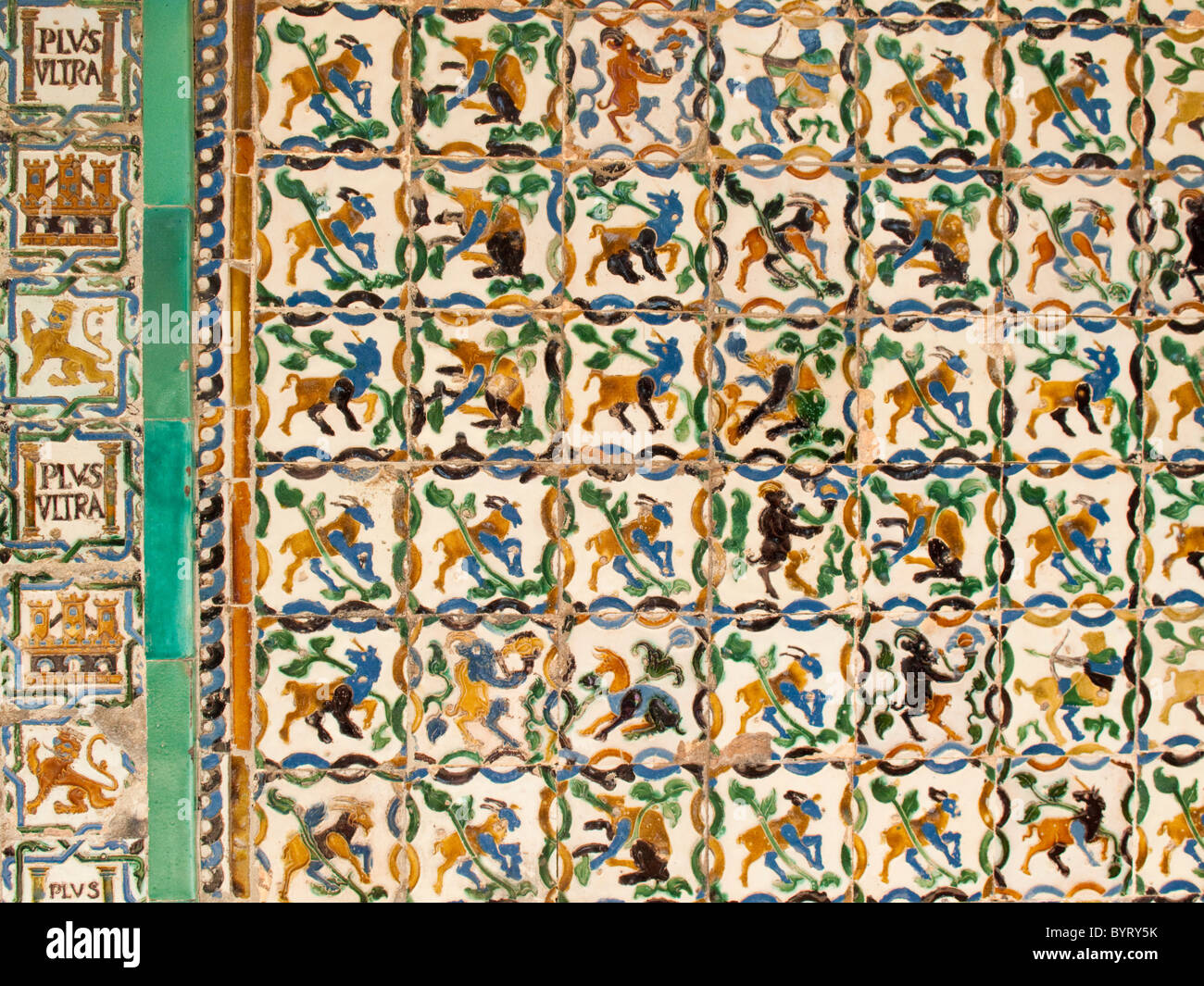 L'Alcázar de Séville (Reales Alcázares de Sevilla' ou 'Royal Alcazars de Séville') Détail de carrelage Banque D'Images