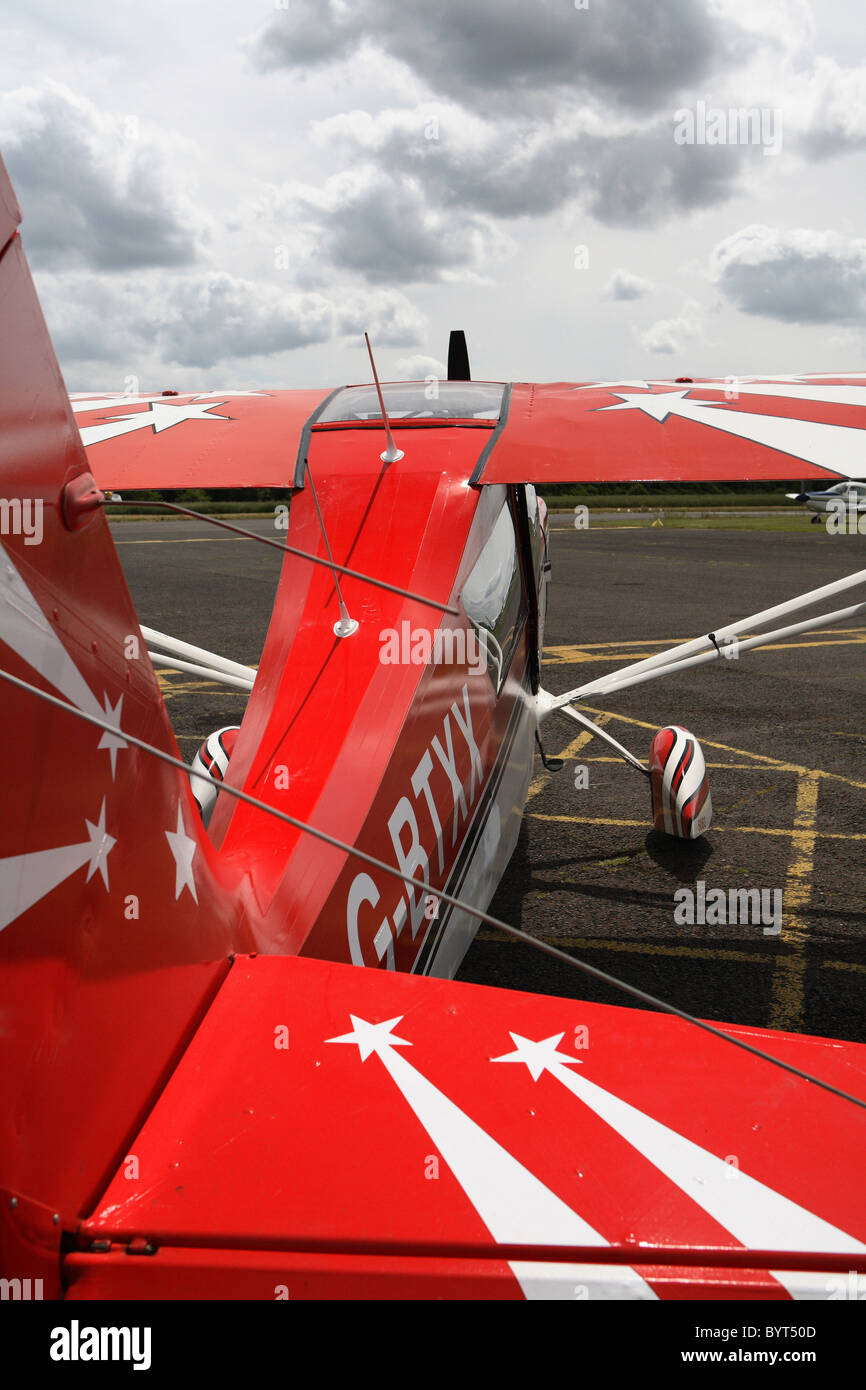 Avion de voltige rouge Banque D'Images