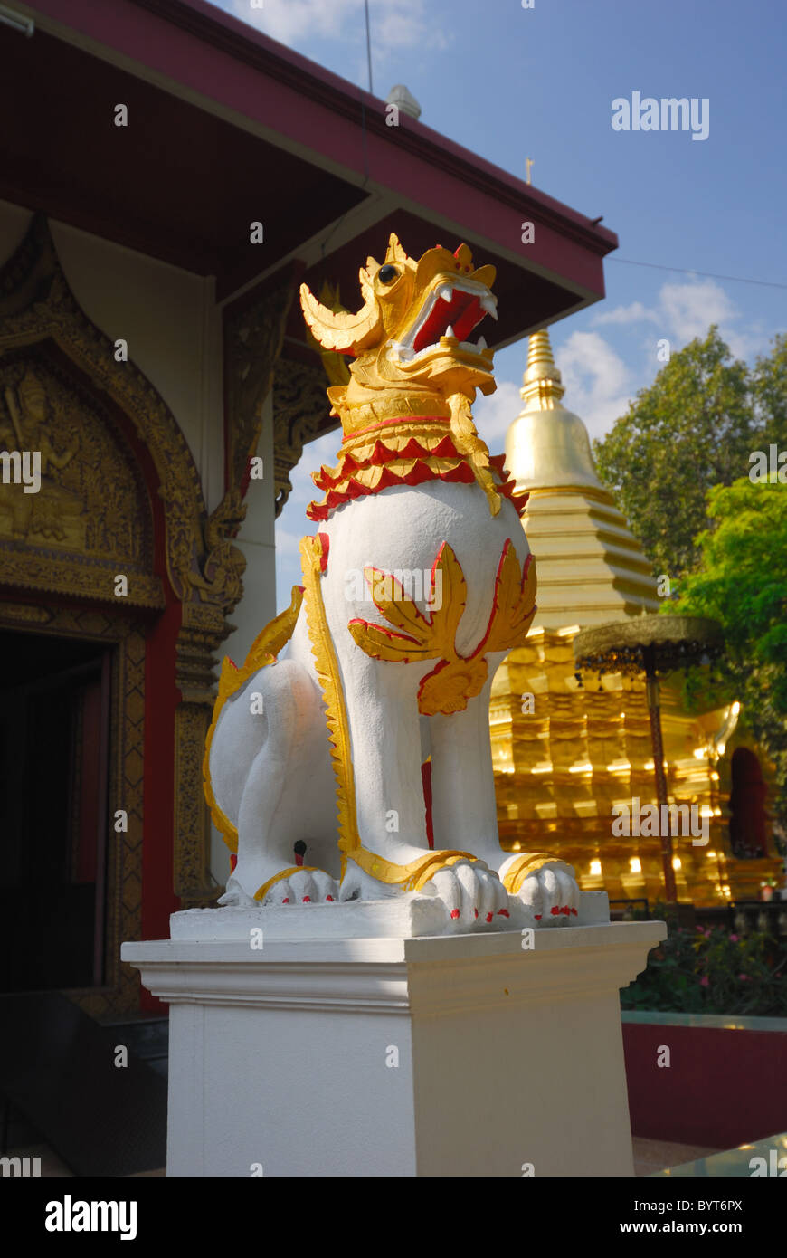 Une Singha au Wat Pan sur temple à Chiang Mai, Thaïlande Banque D'Images