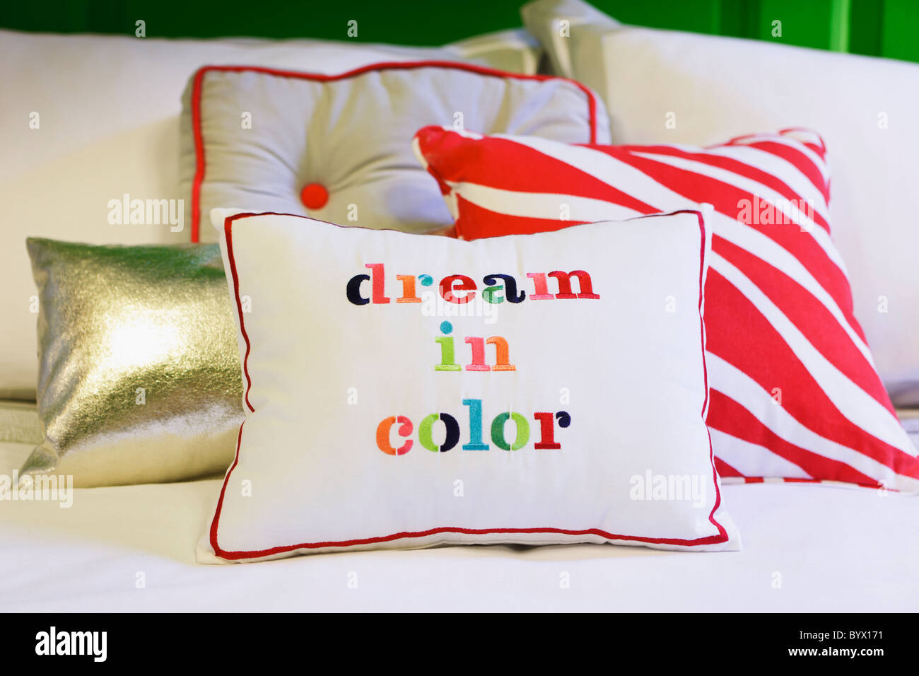 Un oreiller dans le Kate Spade pop up store à Covent Garden, Londres, Angleterre Banque D'Images