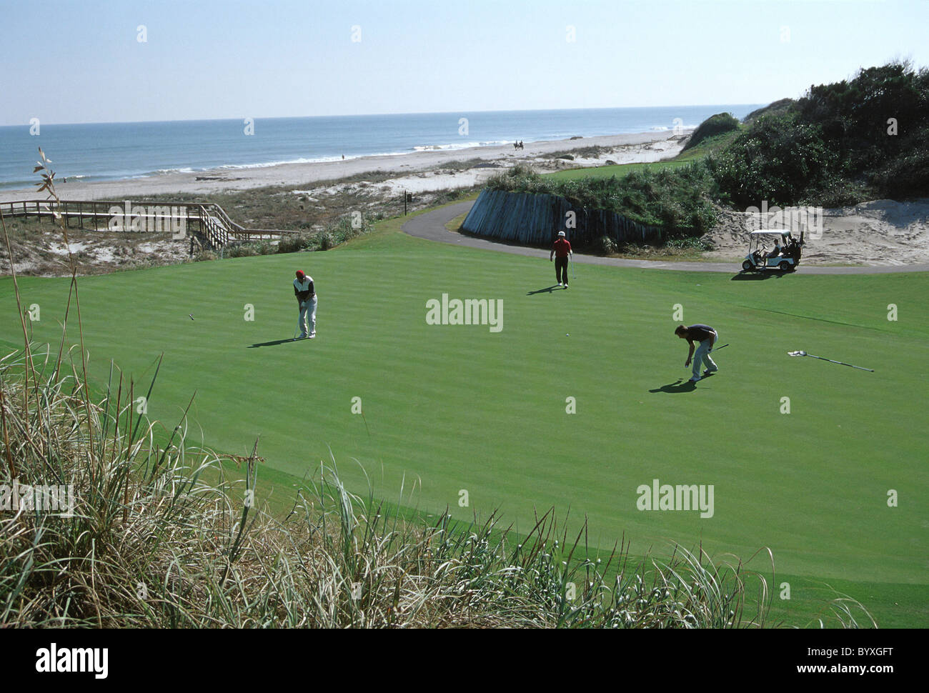 Jouer au golf à côté de l'Atlantique à Amelia Island Plantation Florida Banque D'Images