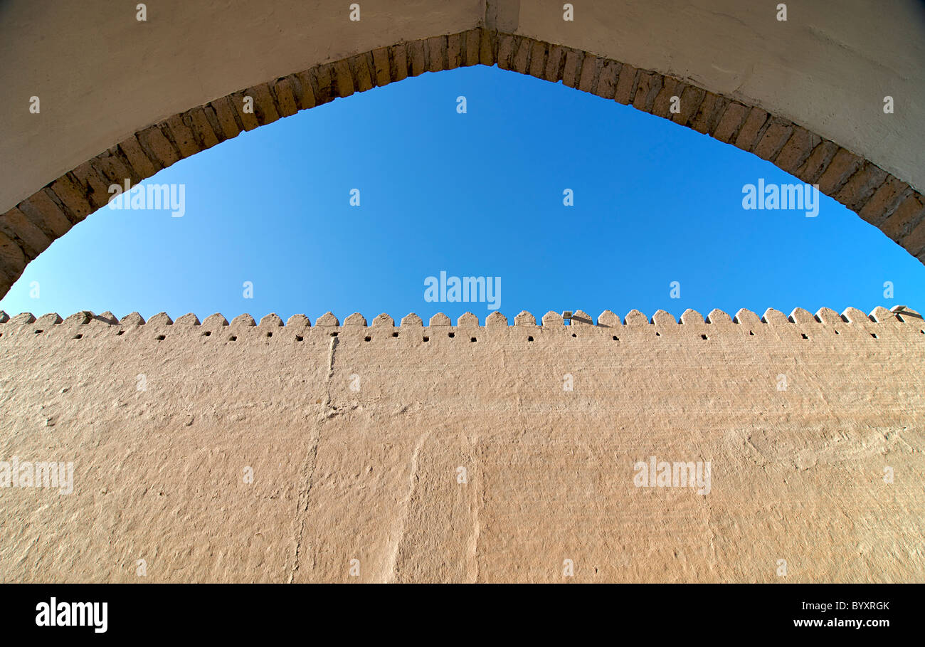 Détail de murs en adobe de l'arche dans Khiva, Ouzbékistan Banque D'Images