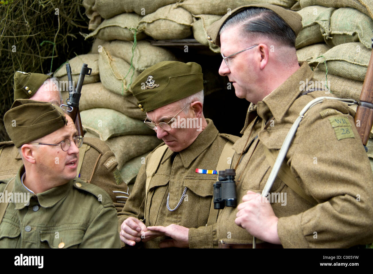 Ww2 british soldier uniform Banque de photographies et d’images à haute ...