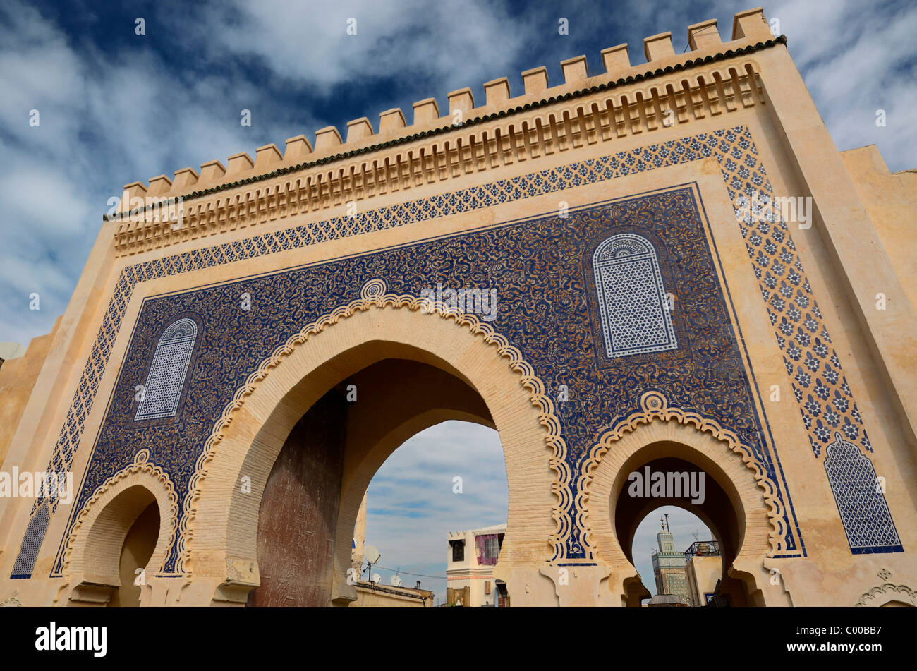 Bab Boujeloud à fes Maroc médina connue comme la porte bleue Banque D'Images