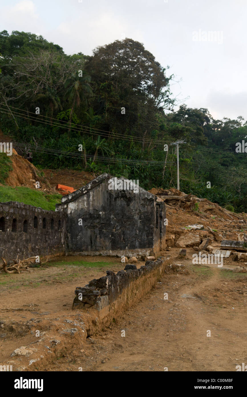 Santiago de la Gloria fort après 2010 des coulées de boue. Province de Colón, République de Panama, Amérique Centrale Banque D'Images