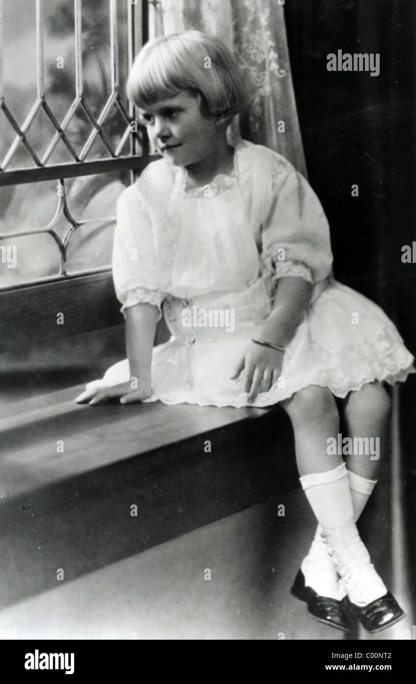 JEAN Harlow (1911-1937) actrice de cinéma comme un enfant Banque D'Images