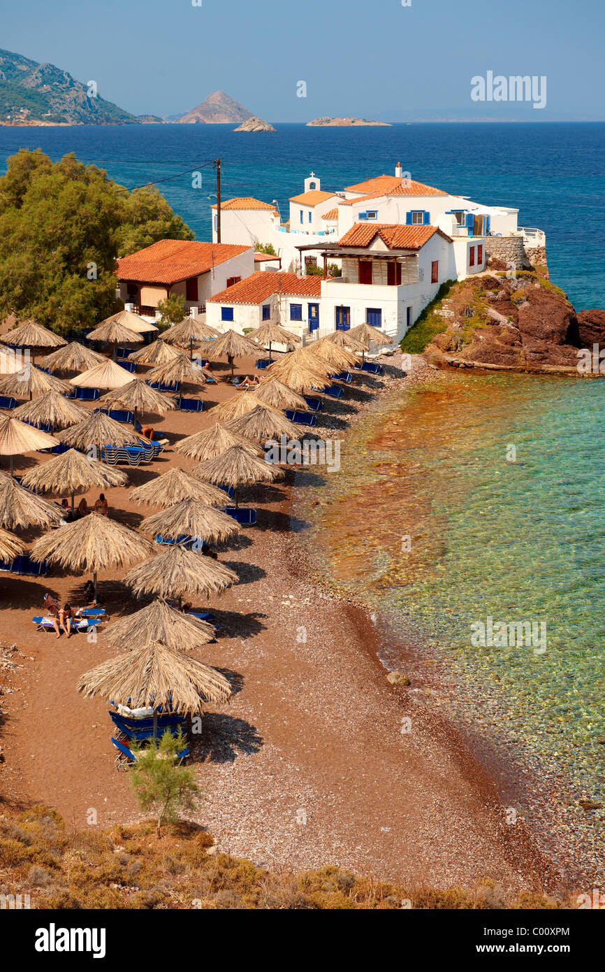 Village de Vlychos & beach, Hydra, Grec Iles Saroniques. Banque D'Images