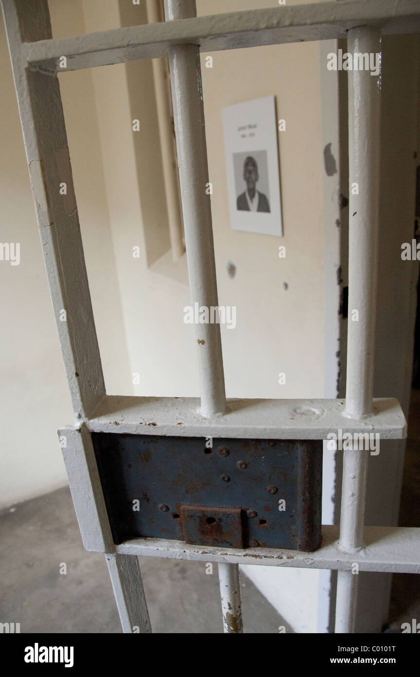 L'Afrique du Sud, Cape Town, l'île de Robben. Cellule de prison dans la section d'un bloc de cellules. Banque D'Images