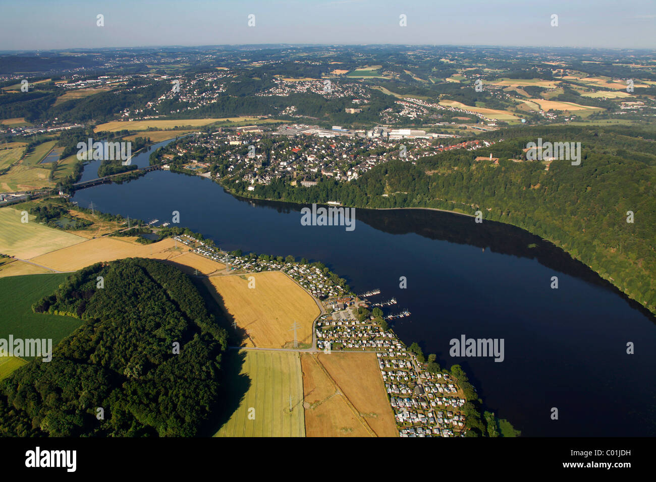 Vue aérienne, un lac, un réservoir Harkortsee Ruhrtal valley, plus humide sur la rivière Ruhr Ruhr, salon, Rhénanie du Nord-Westphalie Banque D'Images
