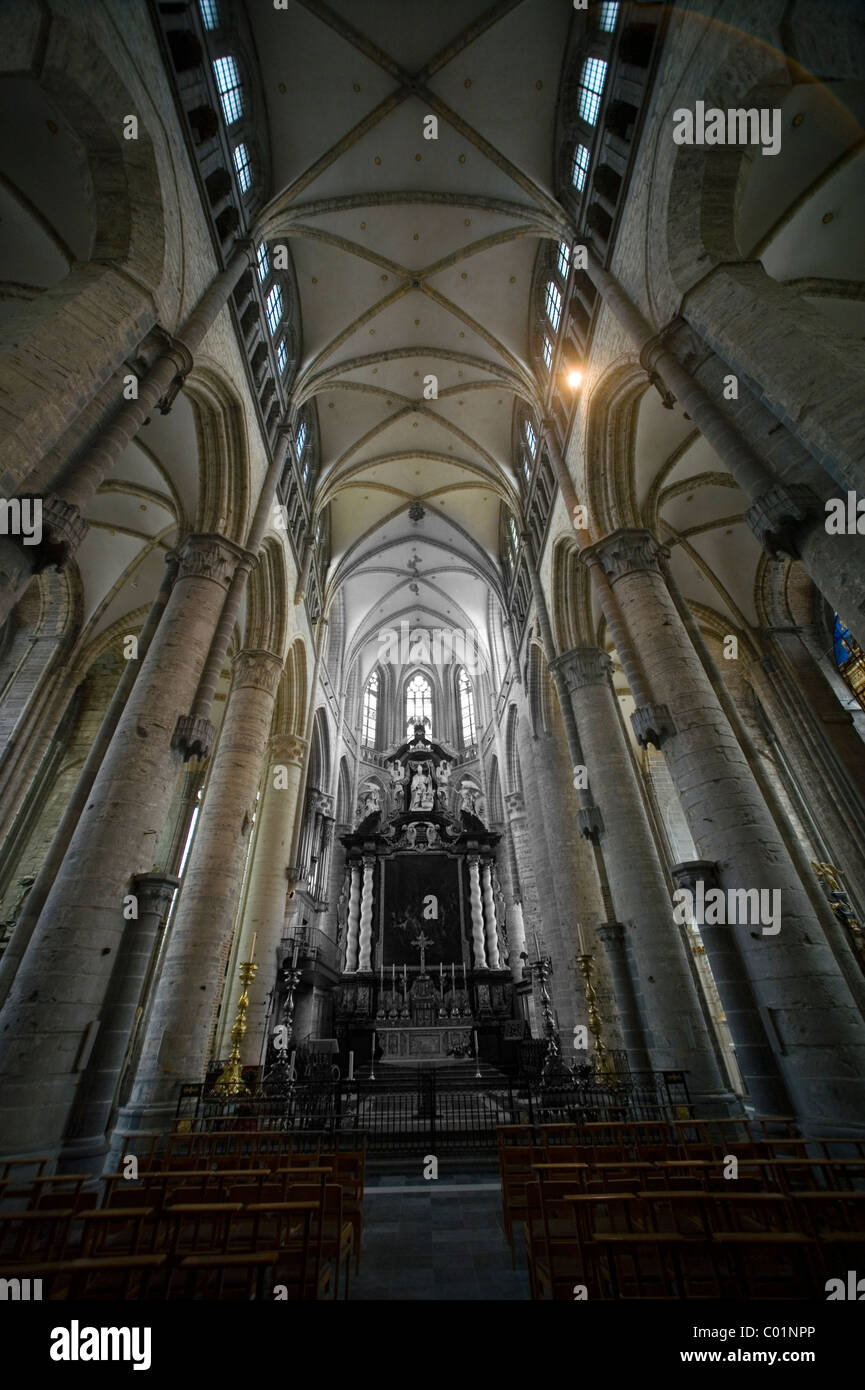 Gand au Flanders-Oost-Vlaanderen, Belgique. Intérieur de l'église St Nicolas, St Niklaaskerk. Banque D'Images