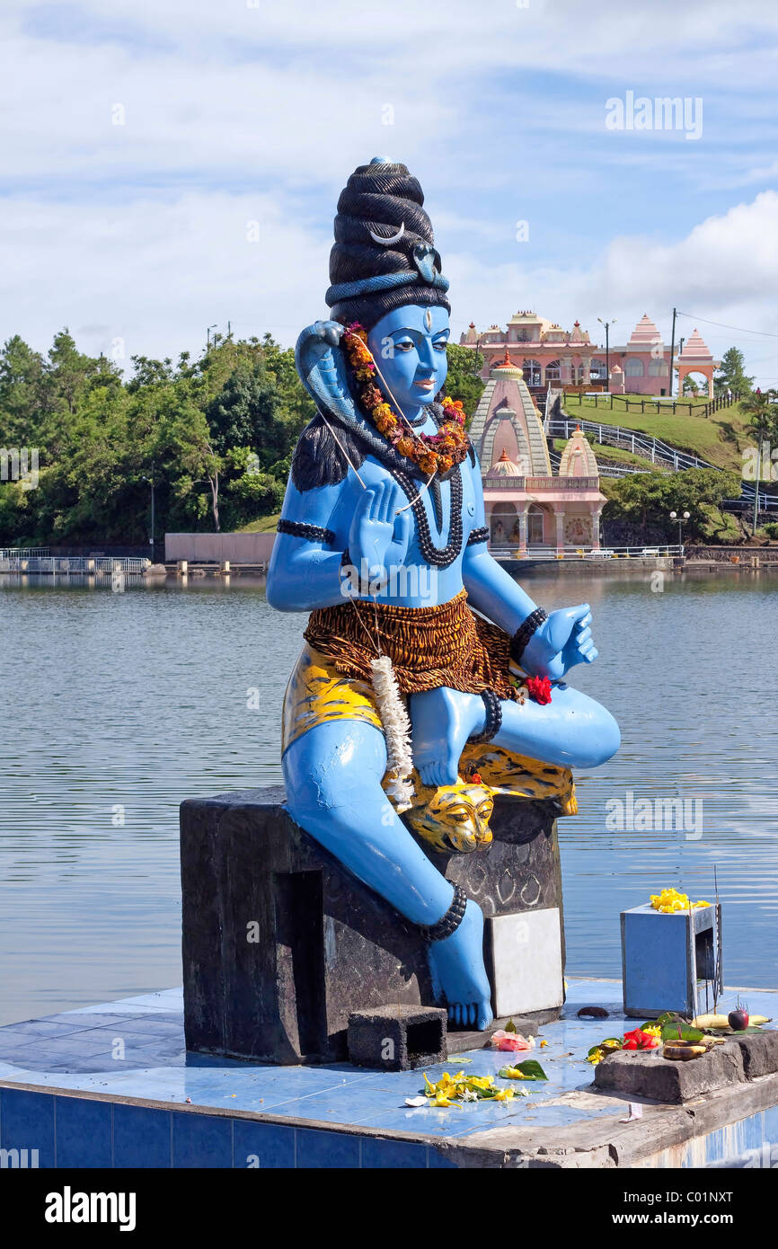 Statue de Seigneur Shiva au lac sacré de Grand Bassin, Ile Maurice, Afrique du Sud Banque D'Images