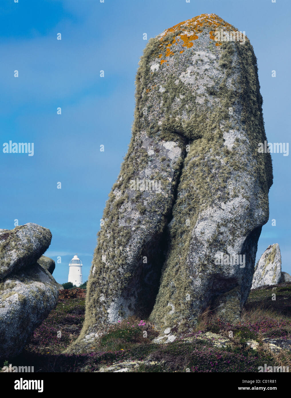 Une formation naturelle suggestive de roches ressemblant à des organes génitaux féminins, sur l'île de St Agnes, dans les îles de Scilly, au Royaume-Uni Banque D'Images