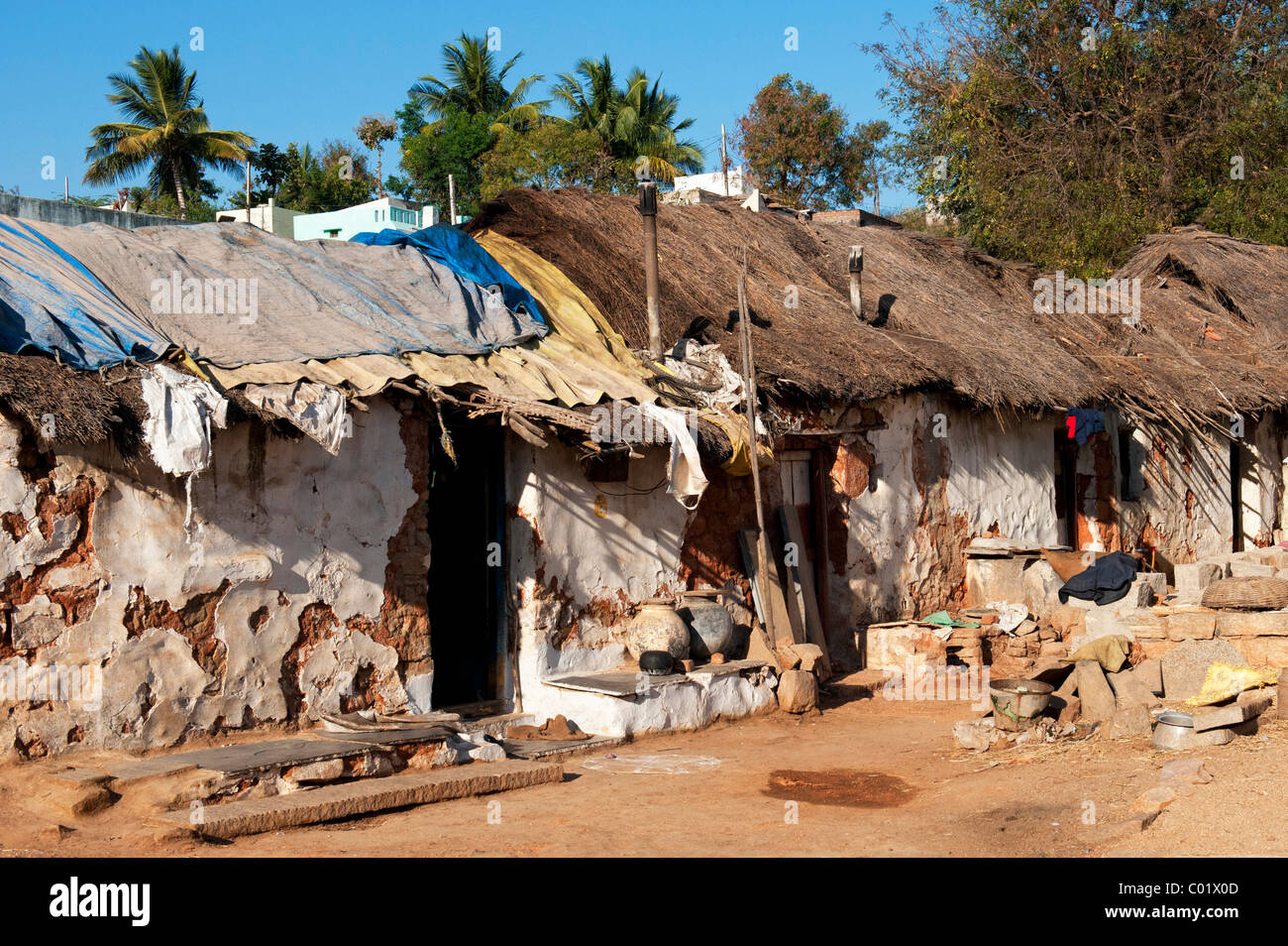 Maisons de village de l'Inde rurale. L'Andhra Pradesh, Inde Banque D'Images