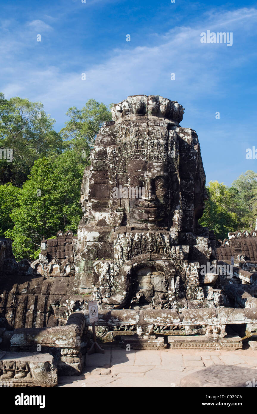 Visage de pierre de Bodhisattva Lokeshvara, temple Bayon, temples d'Angkor, Siem Reap, Cambodge, Indochine, Asie du sud-est Banque D'Images