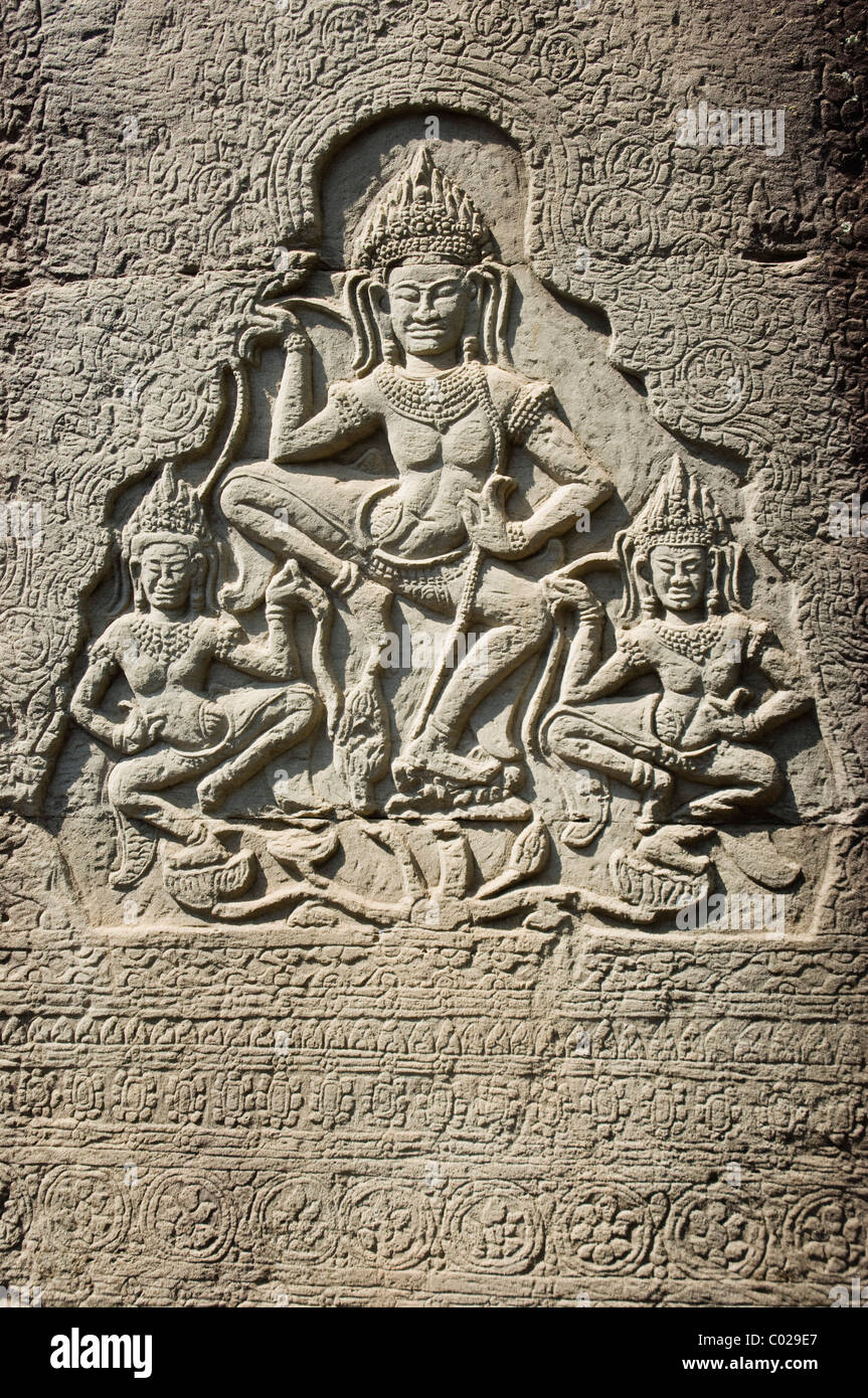 Soulagement des danseuses Apsara, temple Bayon, temples d'Angkor, Siem Reap, Cambodge, Indochine, Asie du sud-est Banque D'Images