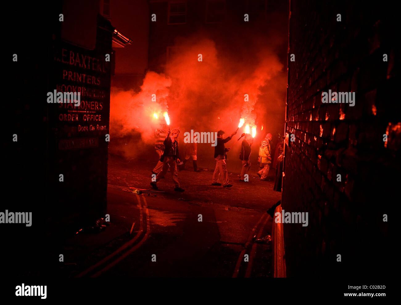 La fin de la fête et de défilés de nuit à Lewes Bonfire Night, East Sussex Banque D'Images