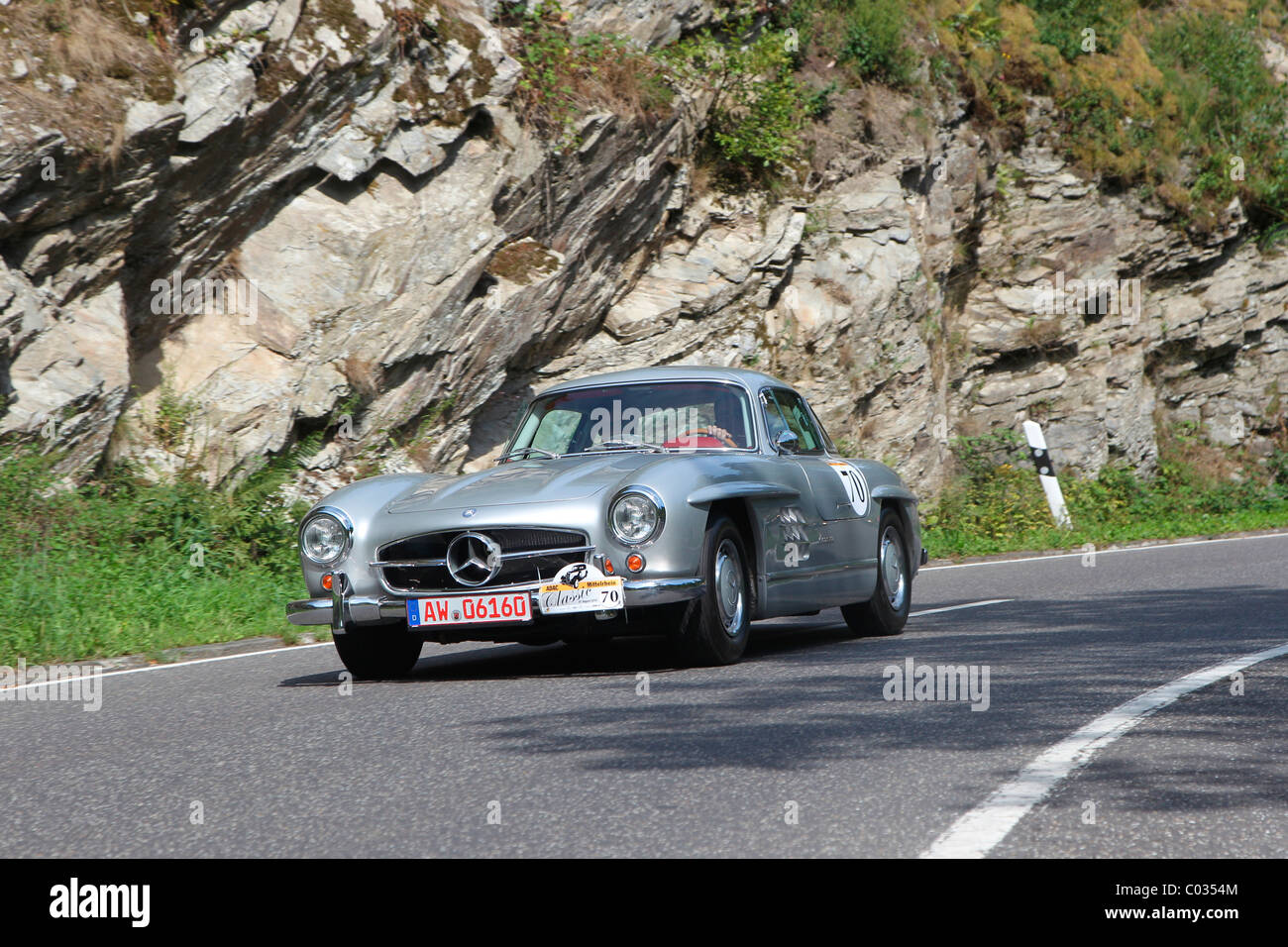 ADAC rallye de voitures anciennes 2010 Mittelrhein-Classic, Mercedes Benz 300SL Gullwing, Weinaehr, Rhénanie-Palatinat, Allemagne, Europe Banque D'Images