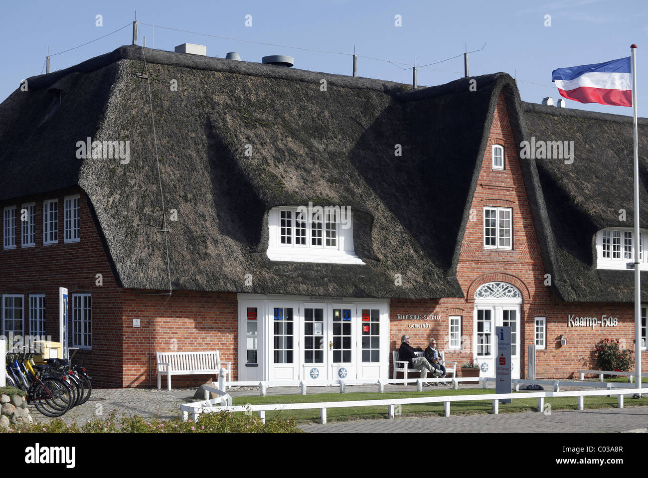 Kamp-Hues, informations touristiques, le frison maison avec un toit de chaume, Kampen, l'île de Sylt, au nord de la Frise, Schleswig-Holstein Banque D'Images