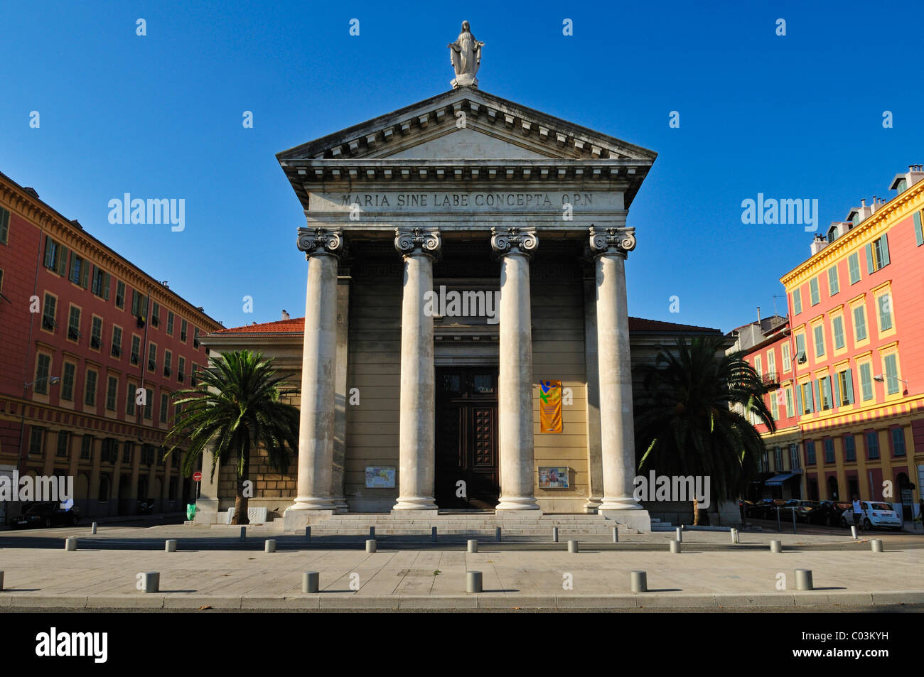 L'église Notre-Dame du Port dans le port de Nice, département des Alpes-Maritimes, région Provence-Alpes-Côte d'Azur, France, Europe Banque D'Images