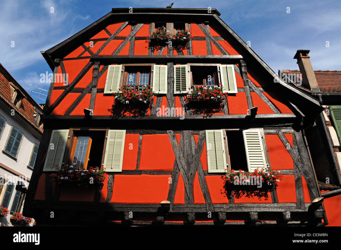 Alsacienne ancienne façade à pans de bois, 1 Rue de Juifs, Ribeauvillé, Alsace, France, Europe Banque D'Images