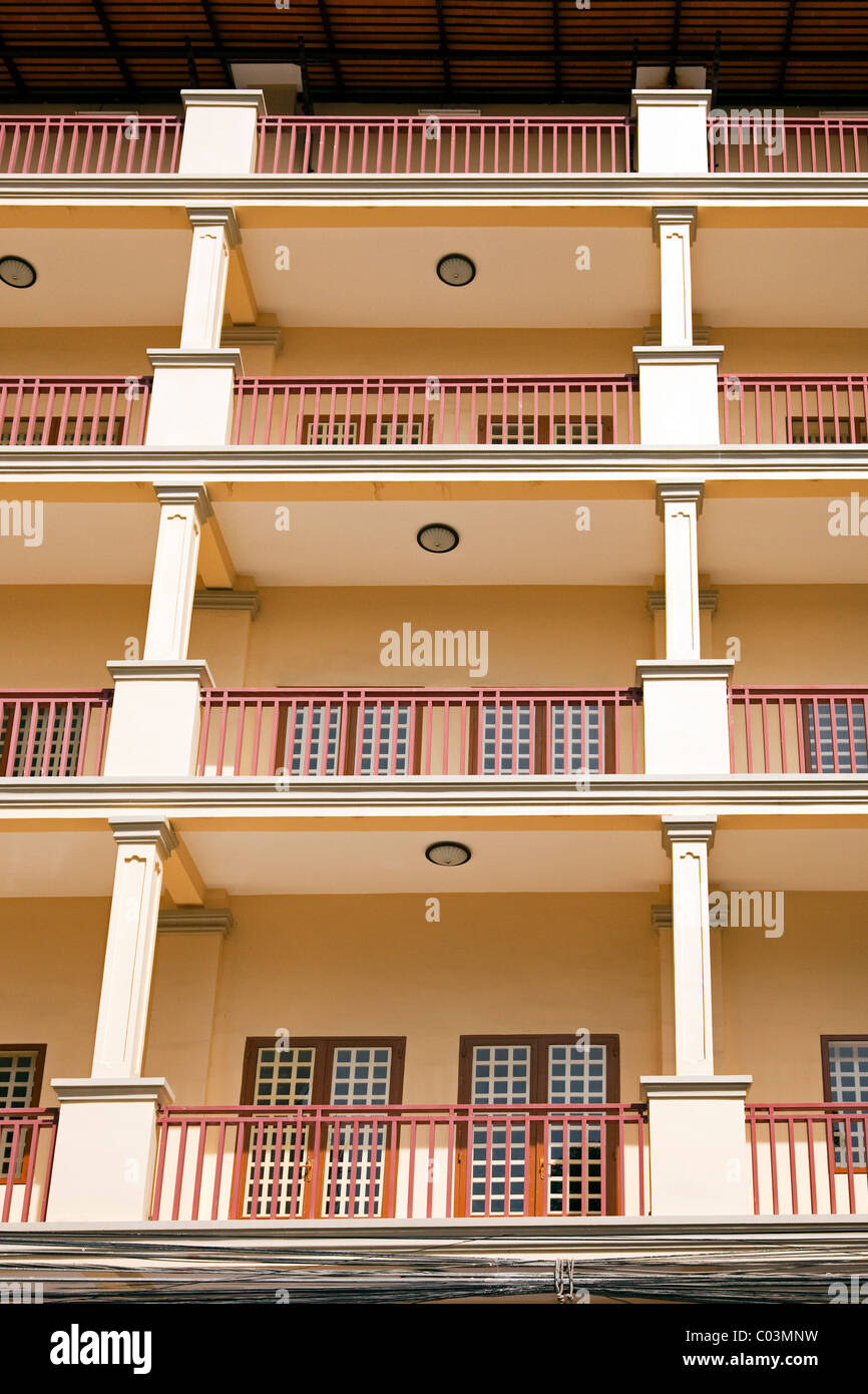 Bâtiment colonial français, Phnom Penh, Cambodge Banque D'Images