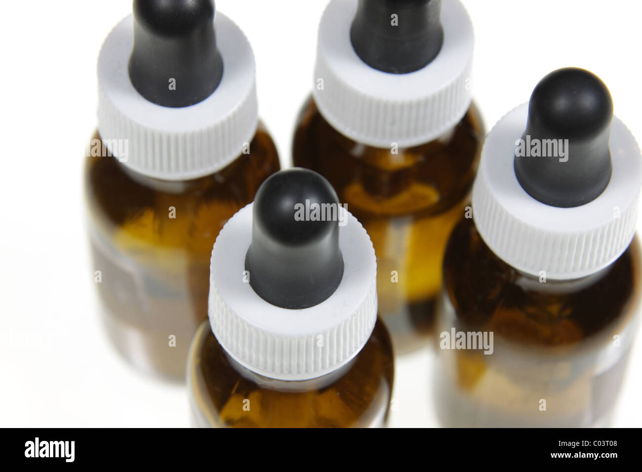 Les bouchons de flacons compte-gouttes Banque D'Images