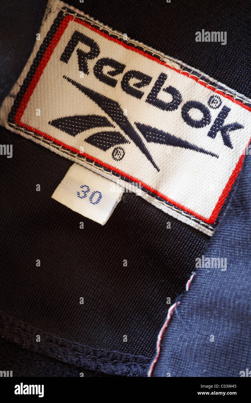L'intérieur de l'étiquette avec logo Reebok Reebok haut Photo Stock - Alamy