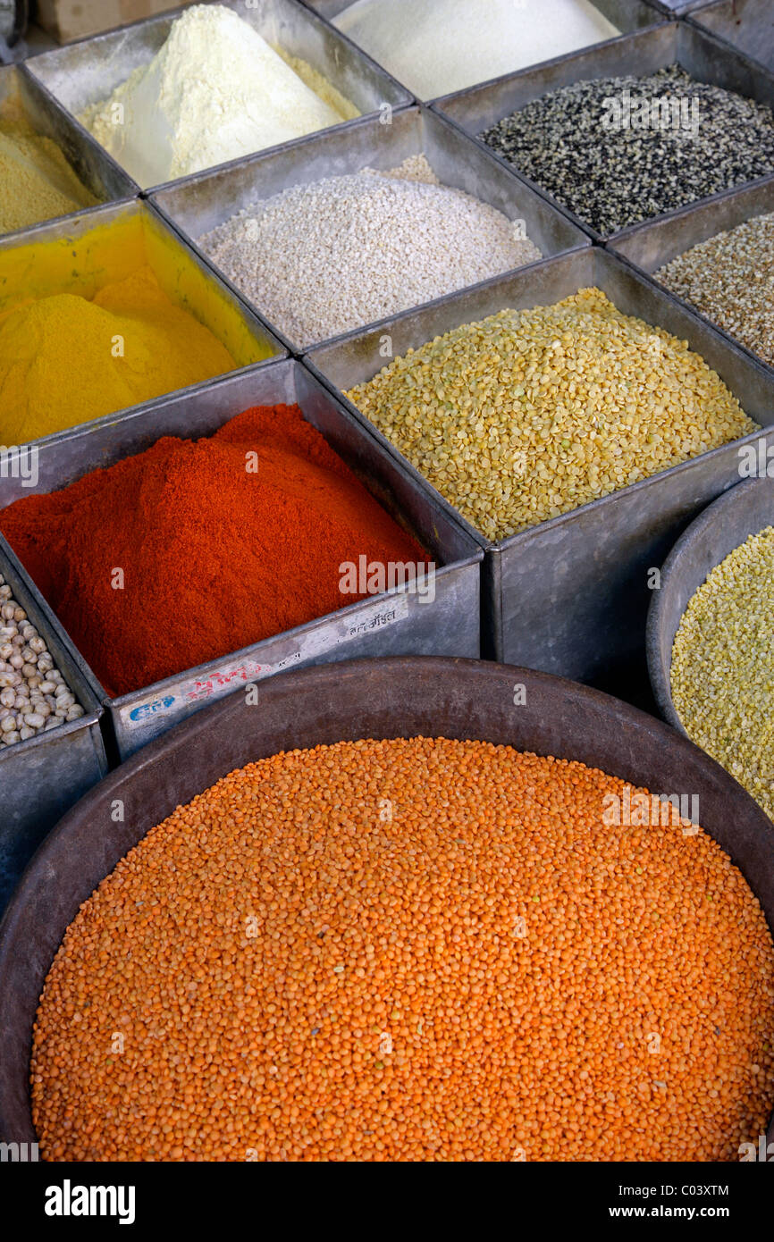 L'Inde, Rajasthan, Jodhpur, riz, épices, & légumineuses, Sadar Spice Market Banque D'Images