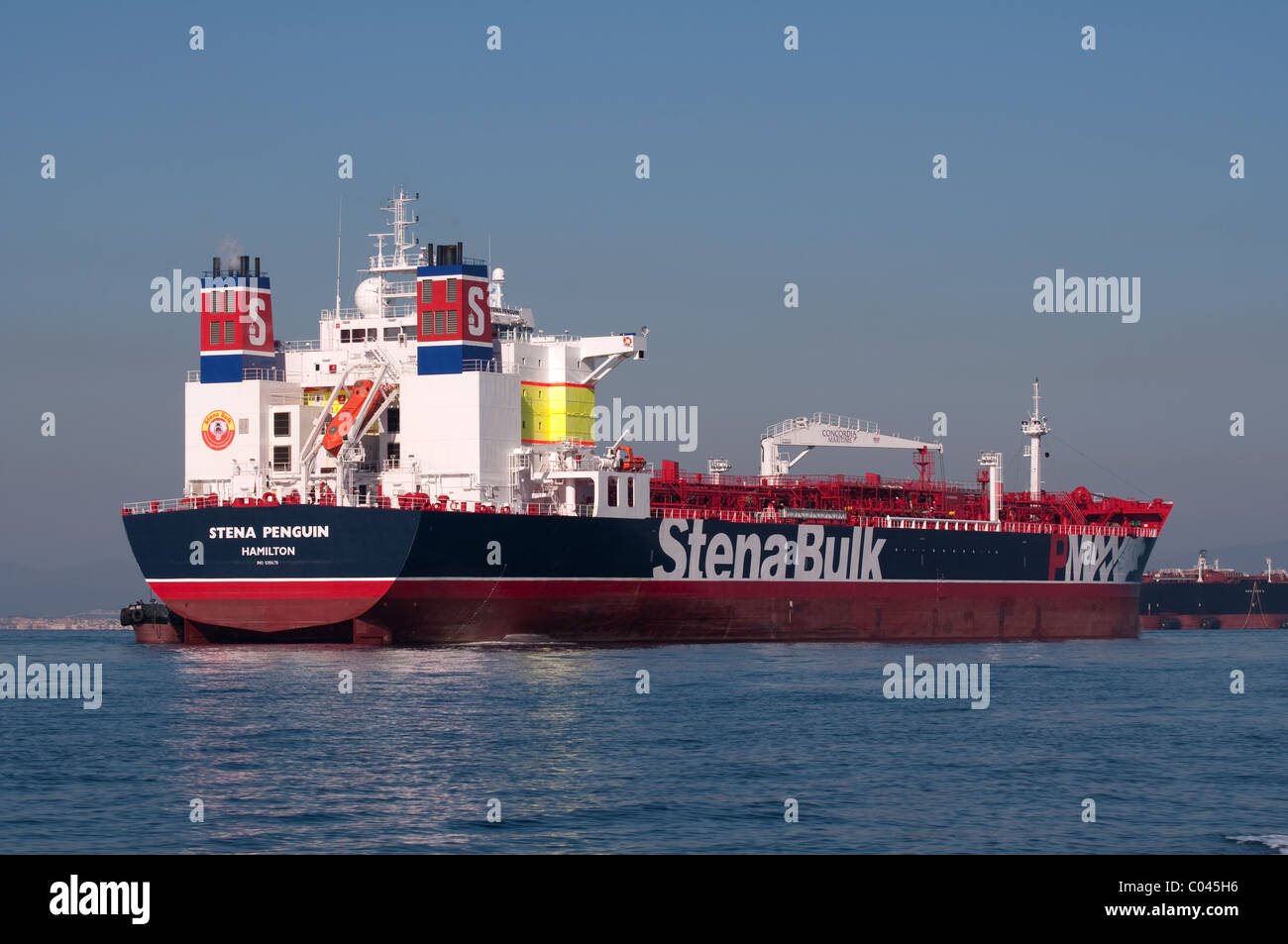 Stena Bulk tanker ancré dans la baie de Gibraltar Banque D'Images