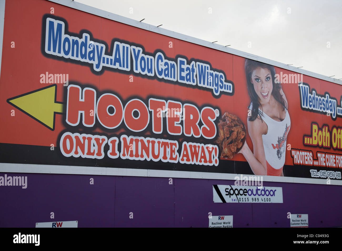 Un affichage grand Hooters bar et restaurant Nottingham England UK Banque D'Images