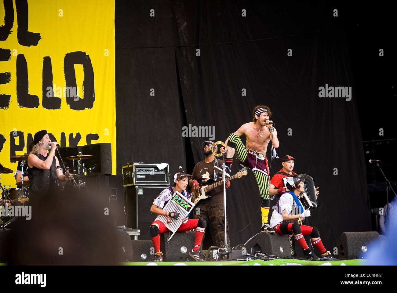 Gogol Bordello sur scène au festival de Glastonbury, Somerset, UK Banque D'Images